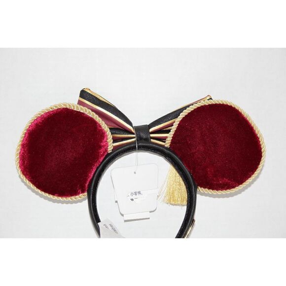 Disney Christmas 2025 Lil Rin Rin Plush Badge Red New